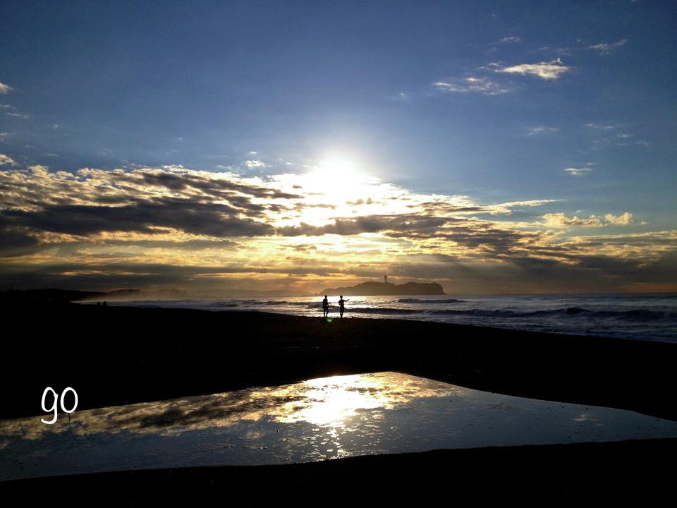 【鎌倉の絶景】夕方が美しい江ノ島の薄明光線