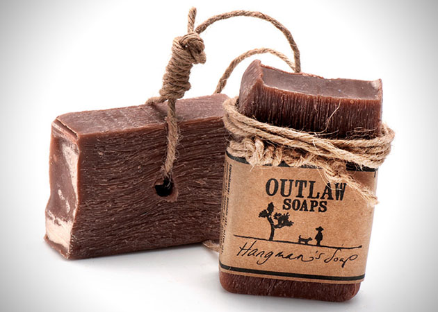 華やかな香りはいらない！男らしさ香る石鹸『Outlaw Soaps』